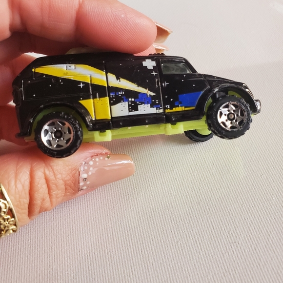 Vintage 2000 "Robot Truck" Matchbox Toy Car - Picture 5 of 7